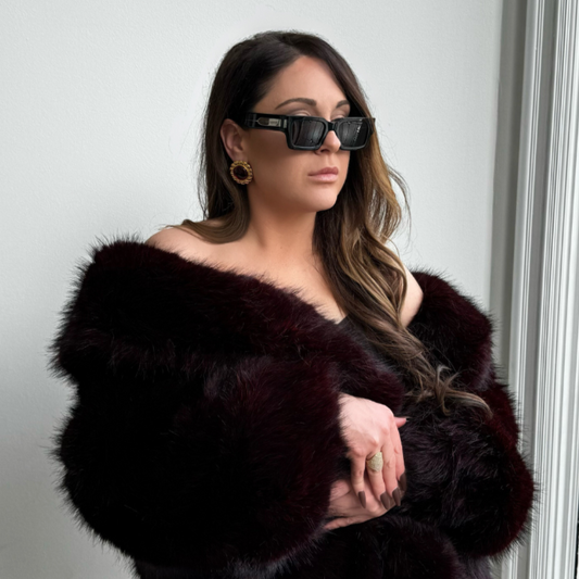 2025 Jewelry Trends: Oversized Earrings & Chunky Chains Take Center Stage