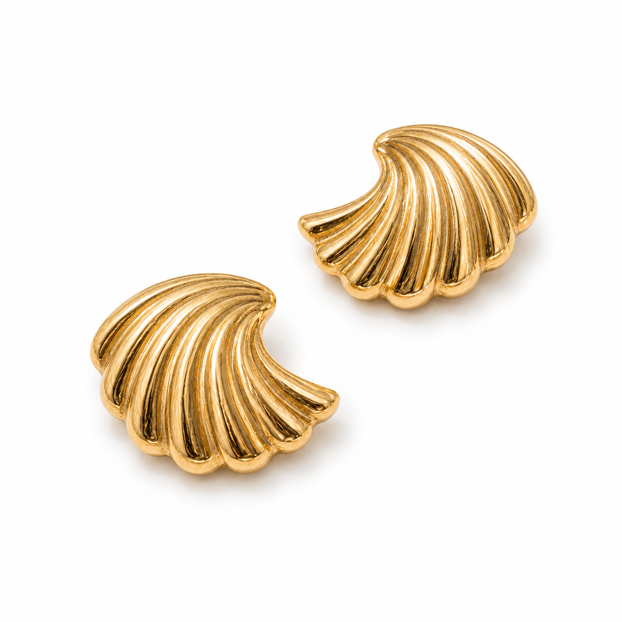 CAPRI SHELL EARRINGS