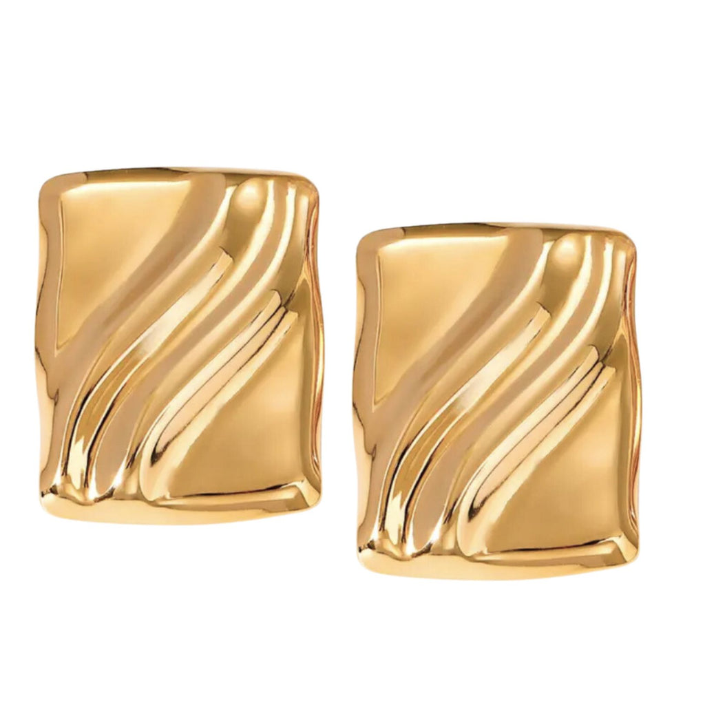 Everly Earrings – Sculptural gold wavy stud earrings with a vintage-inspired modern design